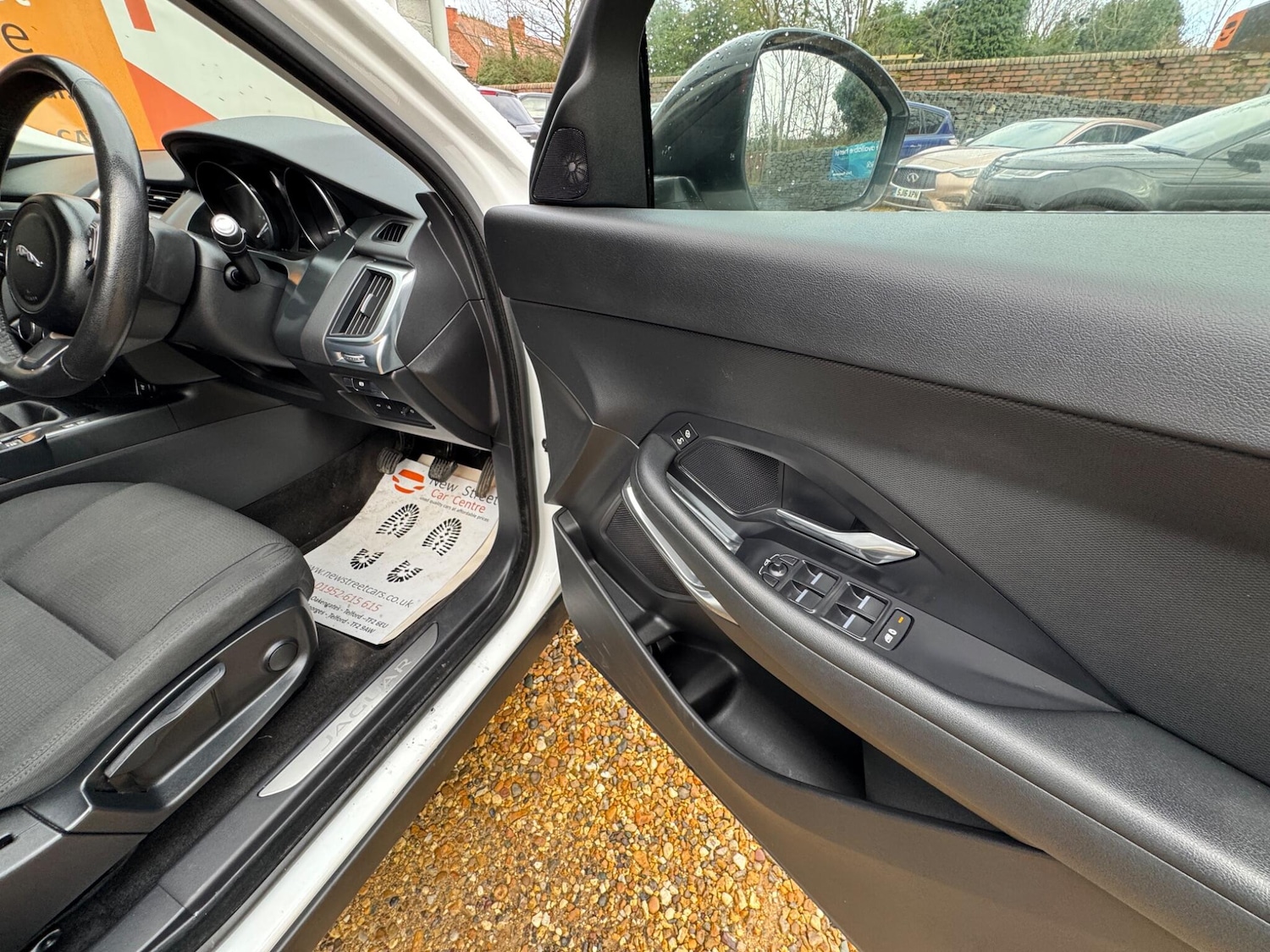 Used Jaguar E-Pace 2019 for sale - 77344053: Photo 32