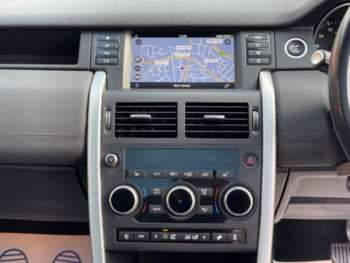 Used Land Rover Discovery Sport 2017 for sale - 73857984: Photo