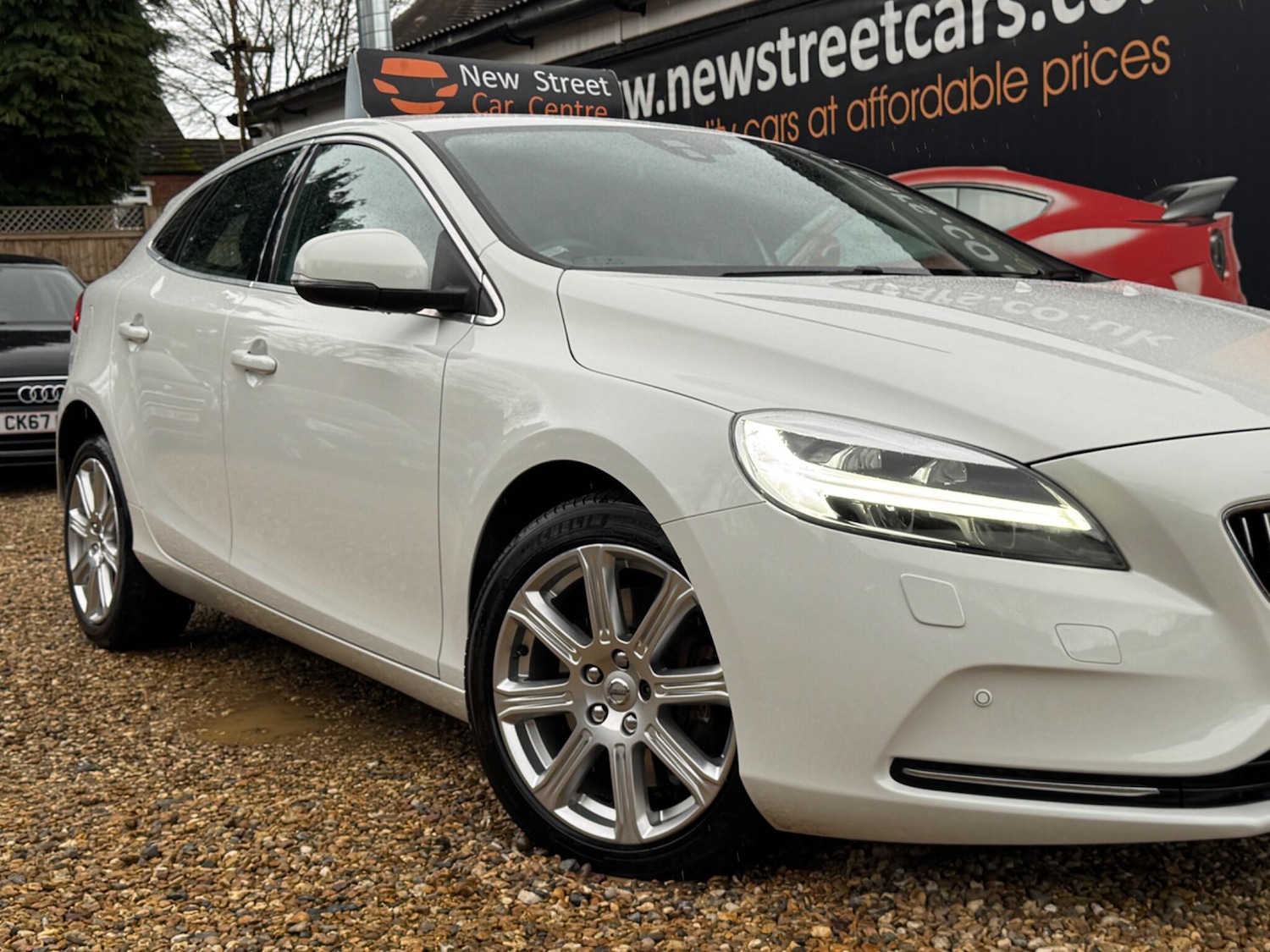 Used Volvo V40 2017 for sale - 77468191: Photo 13