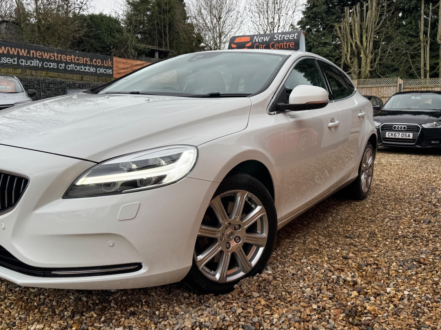 Used Volvo V40 2017 for sale - 77468191: Photo 16