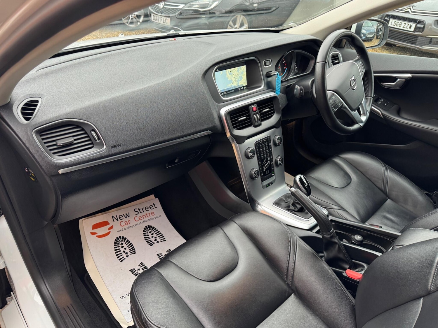 Used Volvo V40 2017 for sale - 77468191: Photo 26