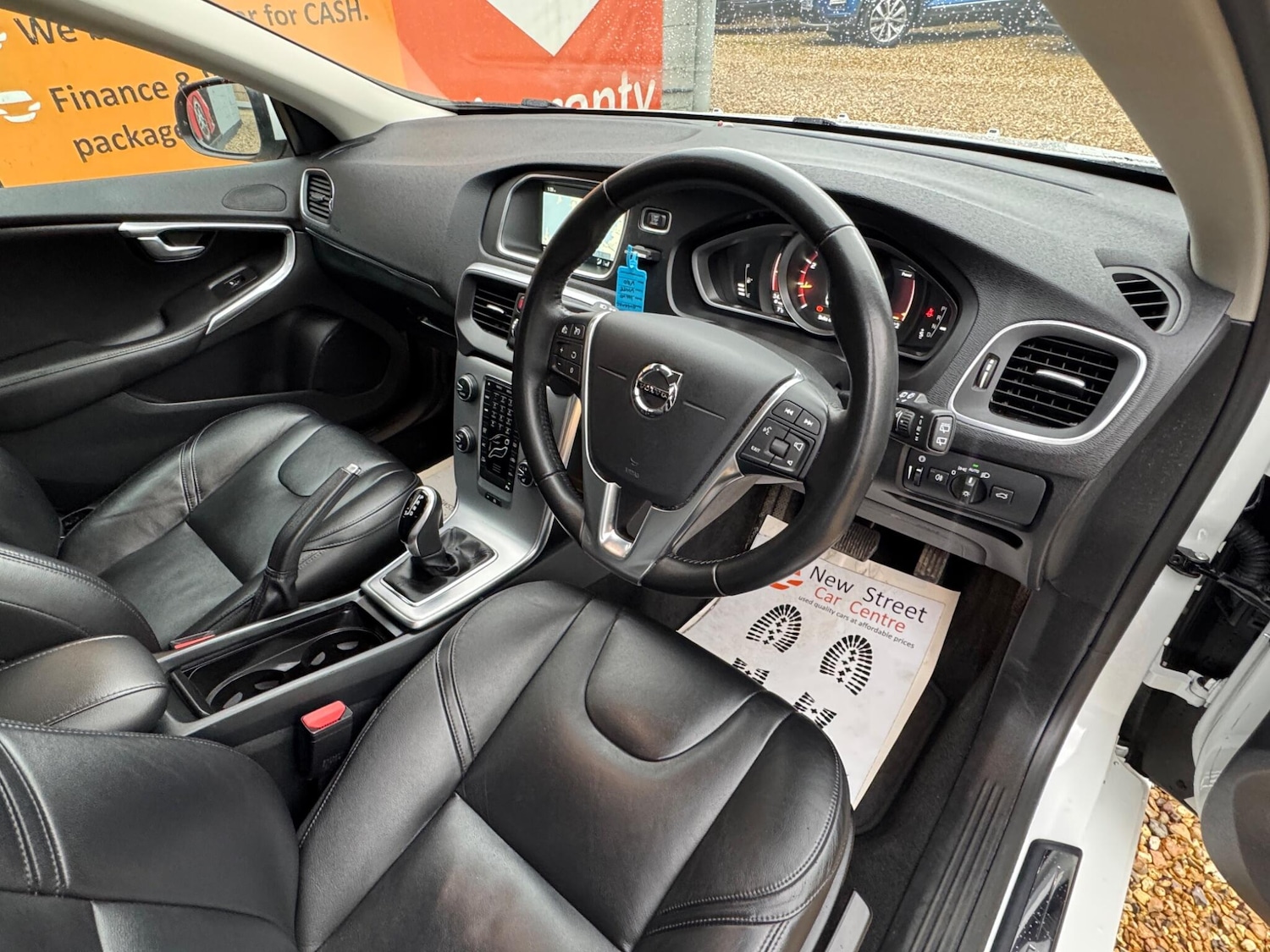 Used Volvo V40 2017 for sale - 77468191: Photo 31