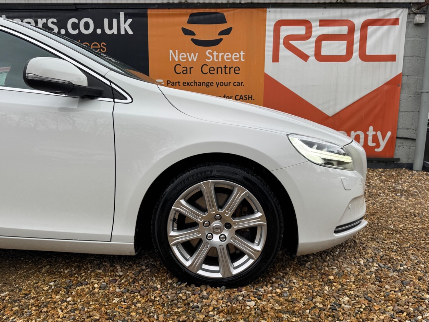 Used Volvo V40 2017 for sale - 77468191: Photo 40