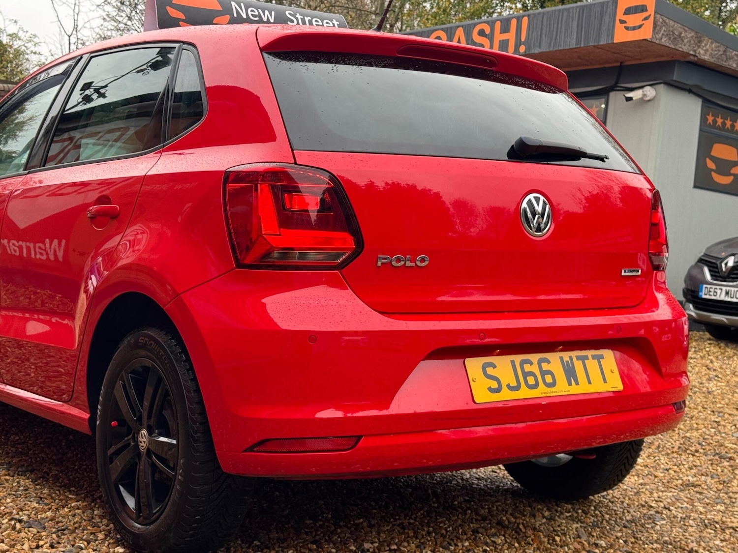 Used Volkswagen Polo 2017 for sale - 76512875: Photo 24
