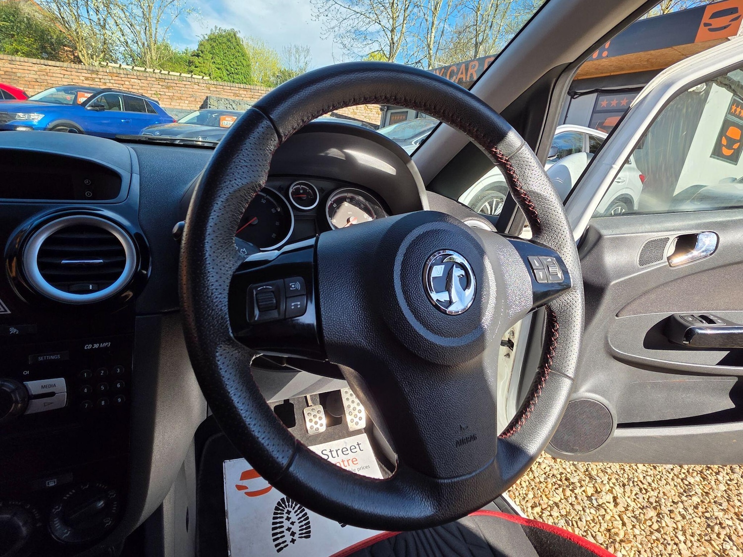 Used Vauxhall Corsa 2012 for sale - 78147943: Photo 5