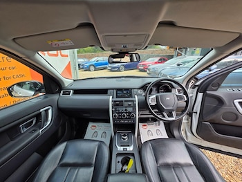 Used Land Rover Discovery Sport 2017 for sale - 78536155: Photo