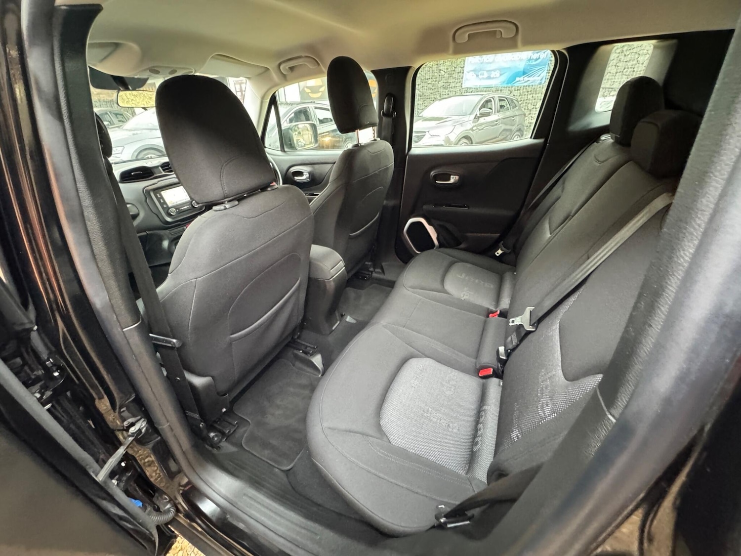 Used Jeep Renegade 2016 for sale - 77612648: Photo 32