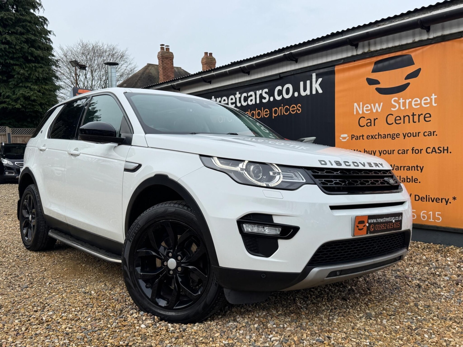 Used Land Rover Discovery Sport 2017 for sale - 77683789: Photo 10