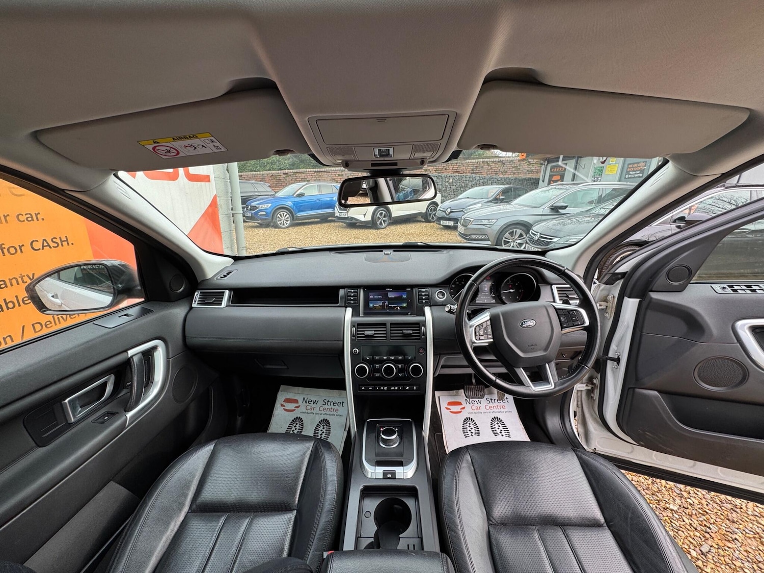 Used Land Rover Discovery Sport 2017 for sale - 77683789: Photo 2