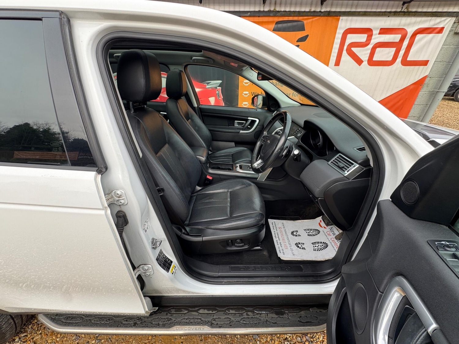 Used Land Rover Discovery Sport 2017 for sale - 77683789: Photo 25