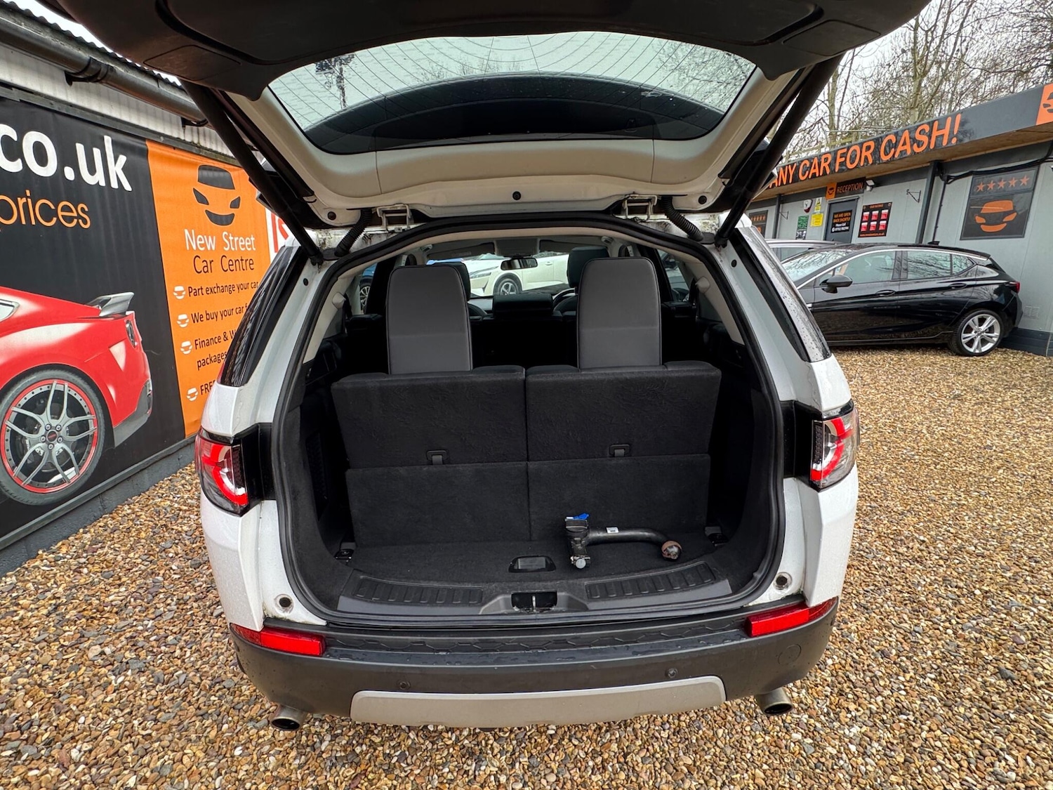 Used Land Rover Discovery Sport 2017 for sale - 77683789: Photo 40