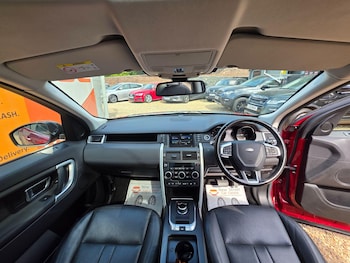 Used Land Rover Discovery Sport 2018 for sale - 79412141: Photo