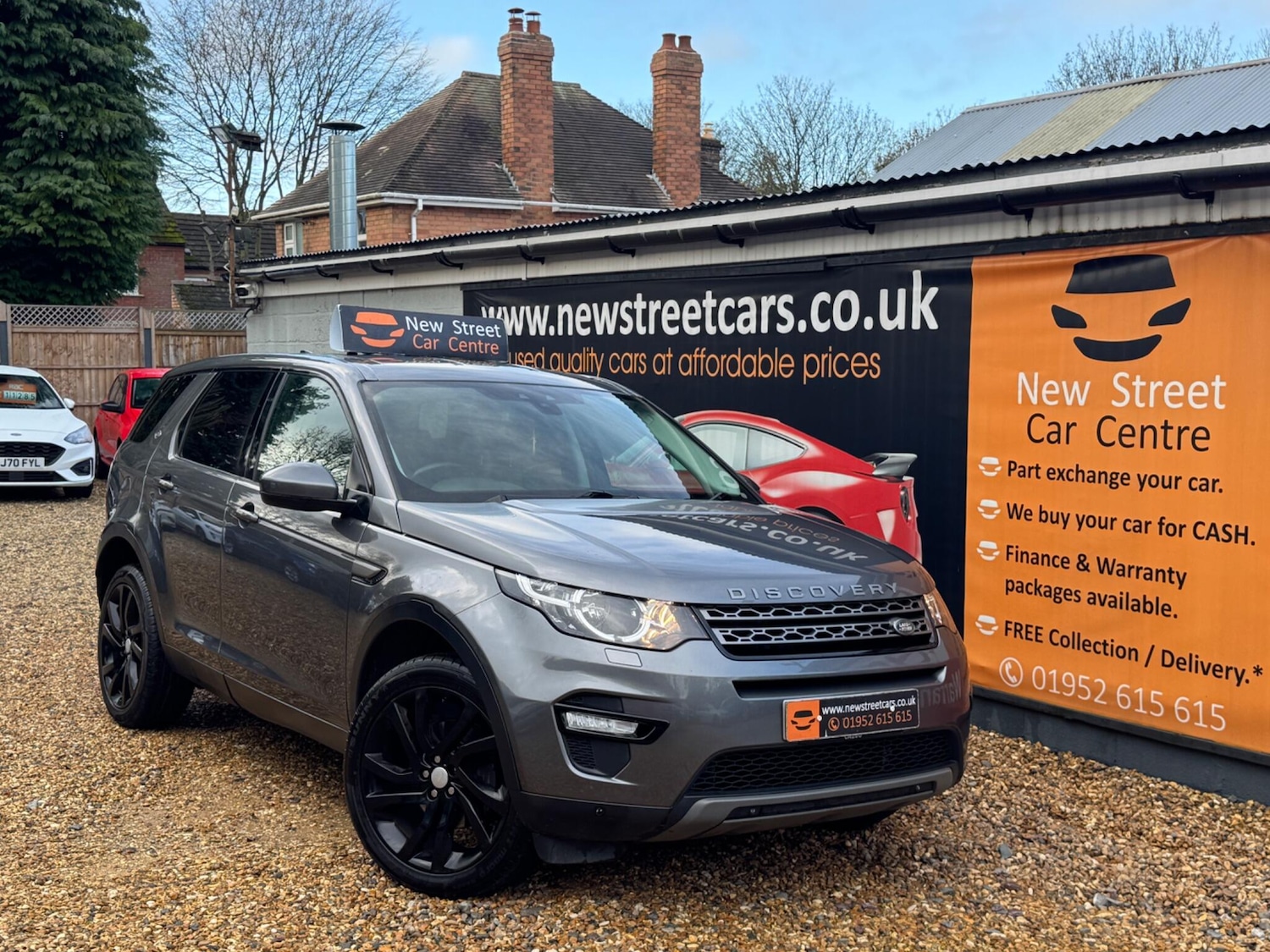 Used Land Rover Discovery Sport 2016 for sale - 76572687: Photo 1