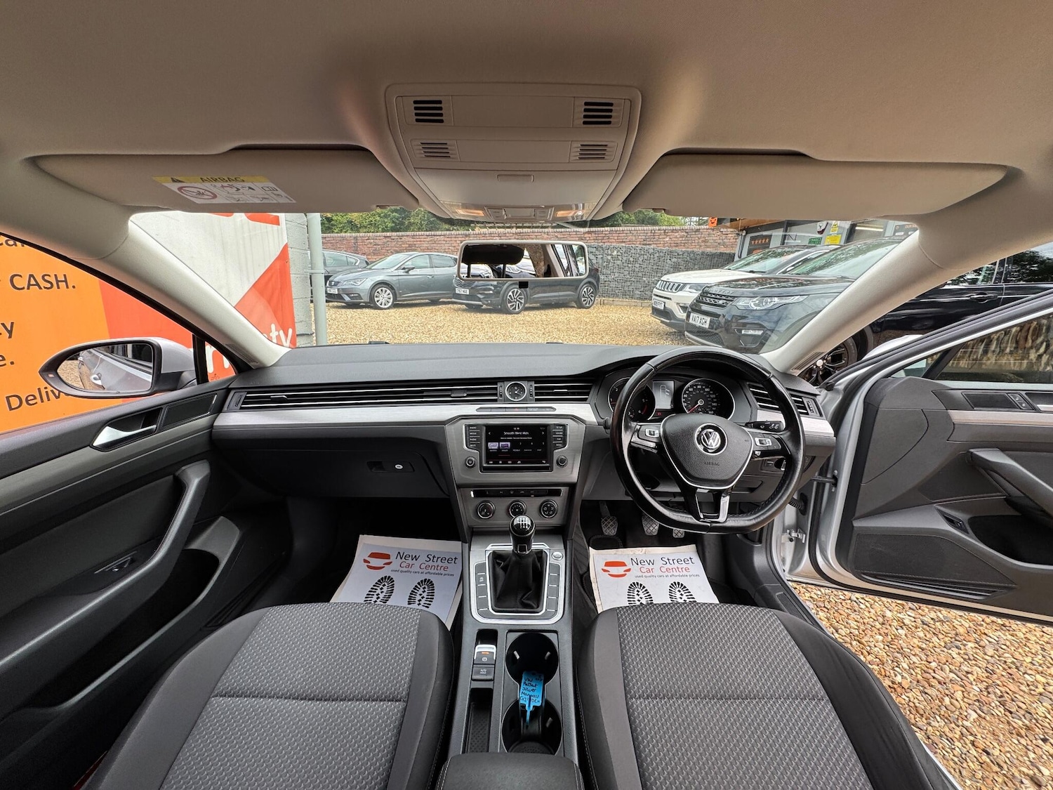 Used Volkswagen Passat 2015 for sale - 76043398: Photo 2