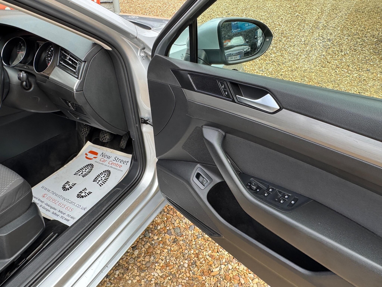 Used Volkswagen Passat 2015 for sale - 76043398: Photo 35