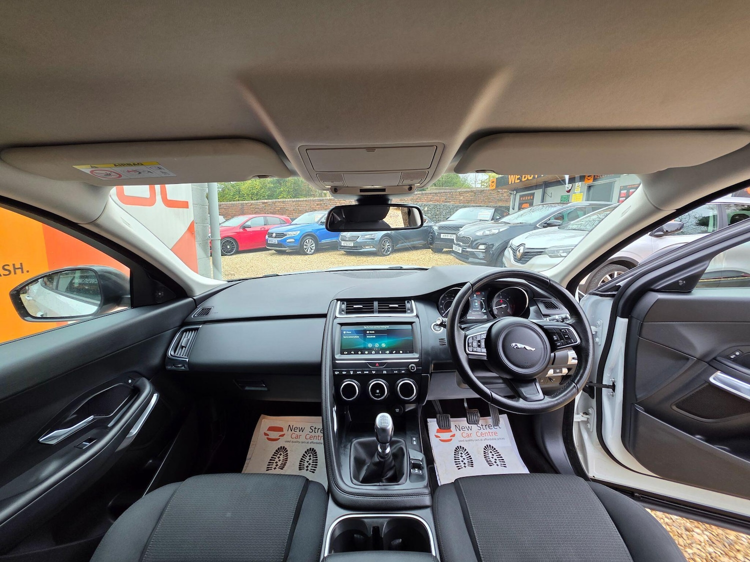 Used Jaguar E-Pace 2019 for sale - 78100872: Photo 2