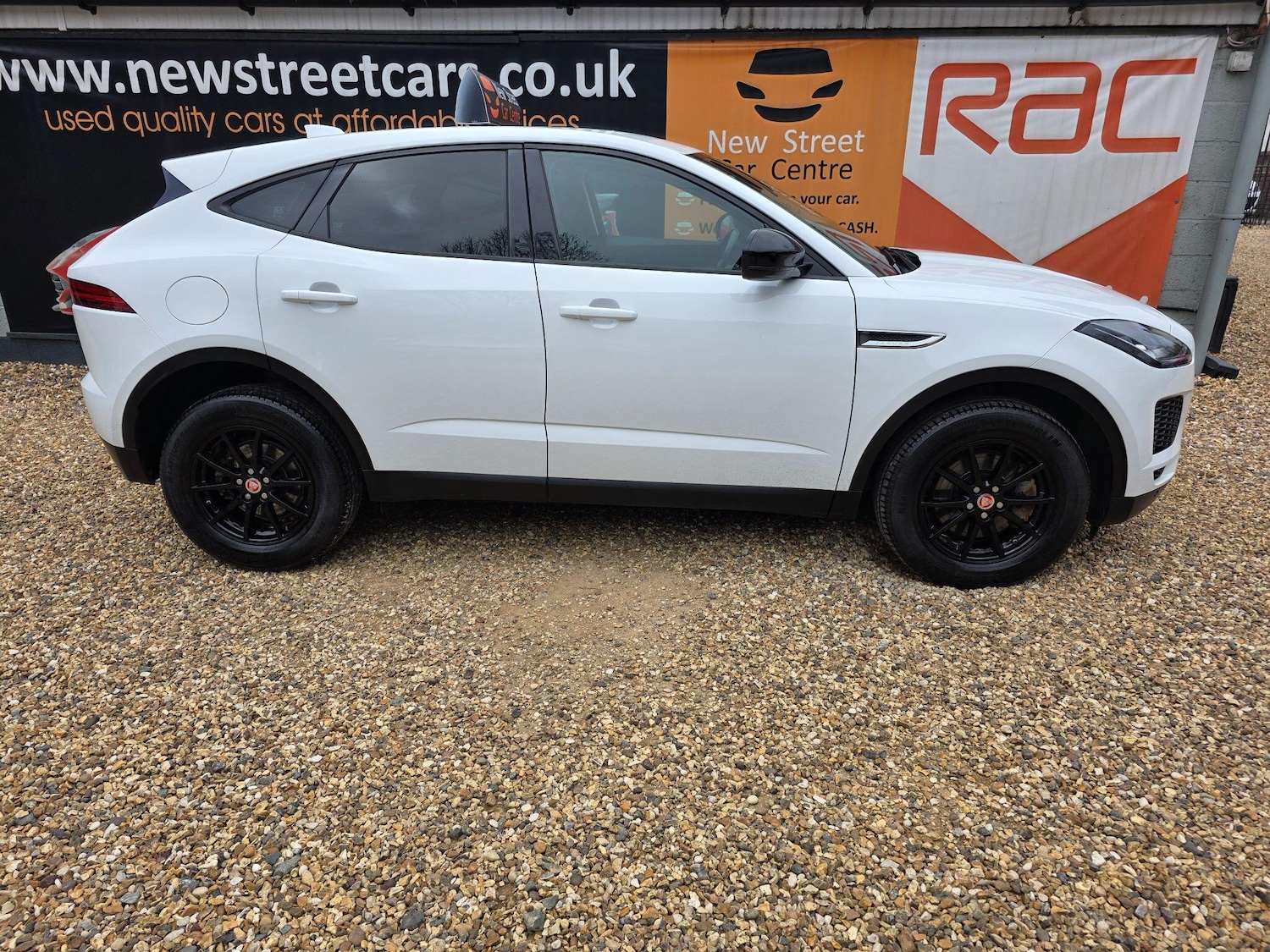 Used Jaguar E-Pace 2019 for sale - 78100872: Photo 6