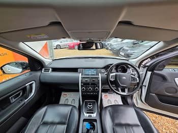 Used Land Rover Discovery Sport 2017 for sale - 79712601: Photo