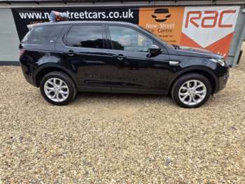 Used Land Rover Discovery Sport 2017 for sale - 75187119: Photo