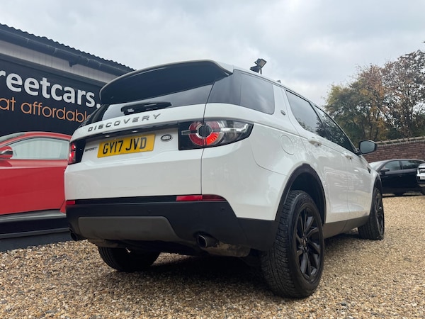 Used Land Rover Discovery Sport 2017 for sale - 76294606: Photo 11