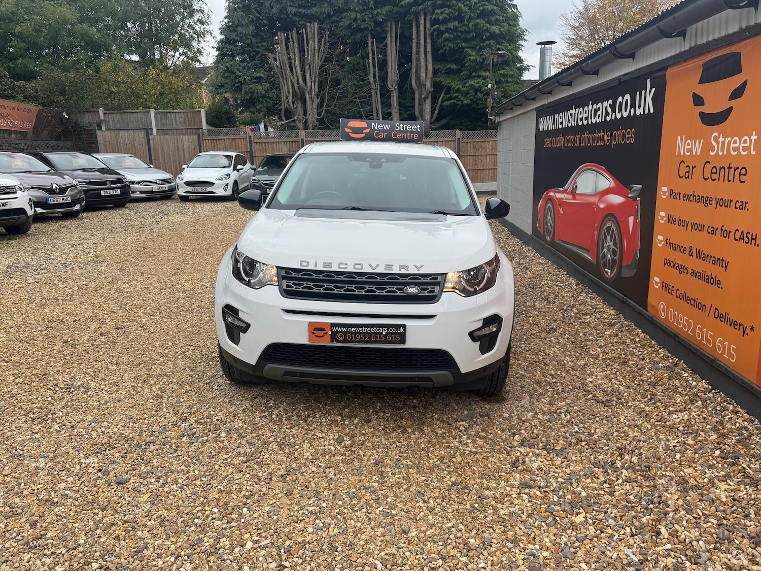 Used Land Rover Discovery Sport 2017 for sale - 76294606: Photo 4