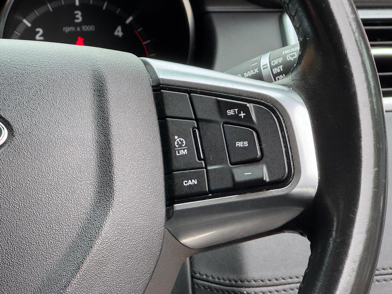 Used Land Rover Discovery Sport 2017 for sale - 76294606: Photo 58