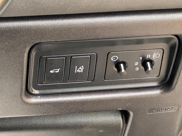 Used Land Rover Discovery Sport 2017 for sale - 76294606: Photo 65