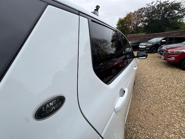 Used Land Rover Discovery Sport 2017 for sale - 76294606: Photo 71
