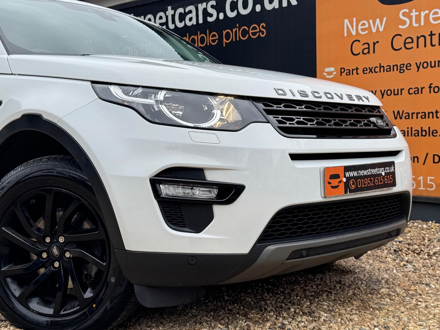 Used Land Rover Discovery Sport 2017 for sale - 76294606: Photo 76
