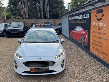 Used Ford Fiesta 2018 for sale - 75623892: Photo
