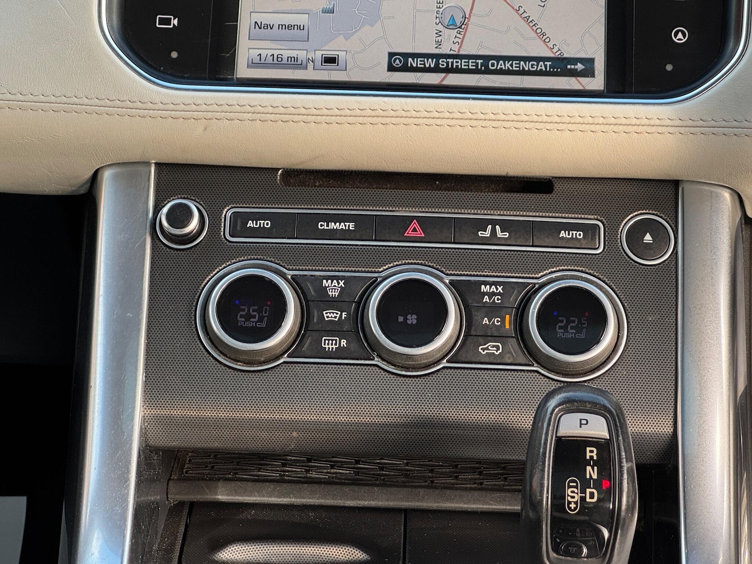 Used Land Rover Range Rover Sport 2016 for sale - 76348949: Photo 54