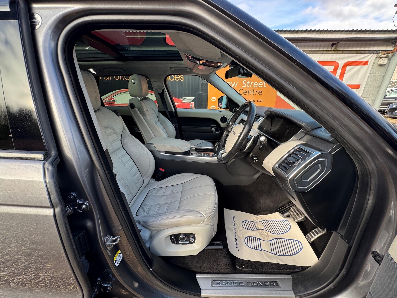 Used Land Rover Range Rover Sport 2016 for sale - 76348949: Photo 56