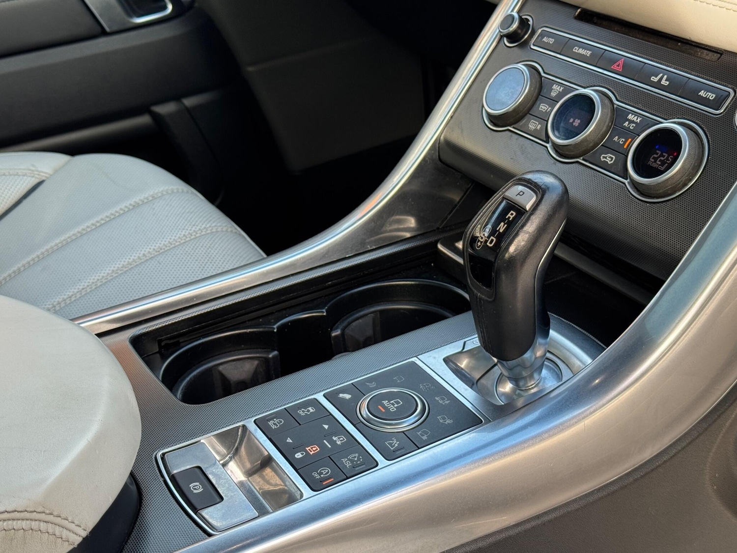 Used Land Rover Range Rover Sport 2016 for sale - 76348949: Photo 62