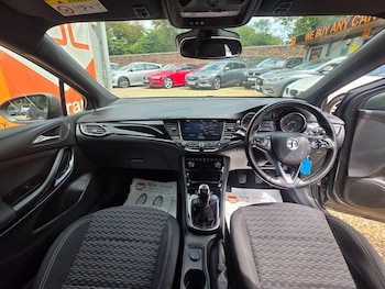 Used Vauxhall Astra 2018 for sale - 79337646: Photo