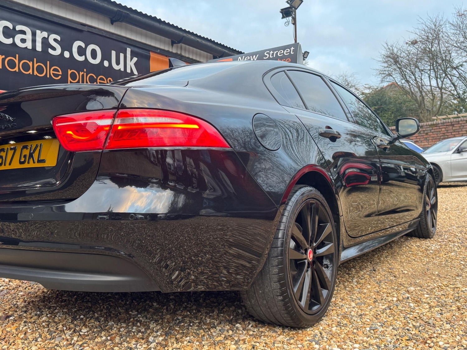 Used Jaguar XE 2017 for sale - 77049662: Photo 16