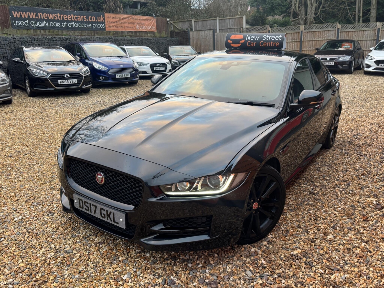Used Jaguar XE 2017 for sale - 77049662: Photo 28
