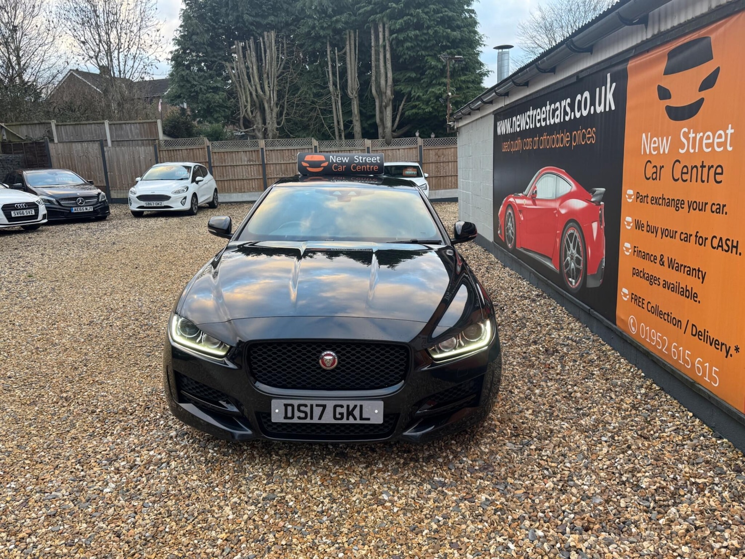 Used Jaguar XE 2017 for sale - 77049662: Photo 7