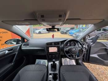 Used Volkswagen Golf 2019 for sale - 74465717: Photo