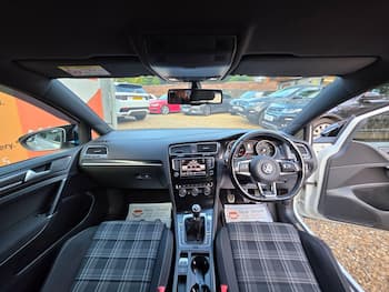 Used Volkswagen Golf 2016 for sale - 79821446: Photo