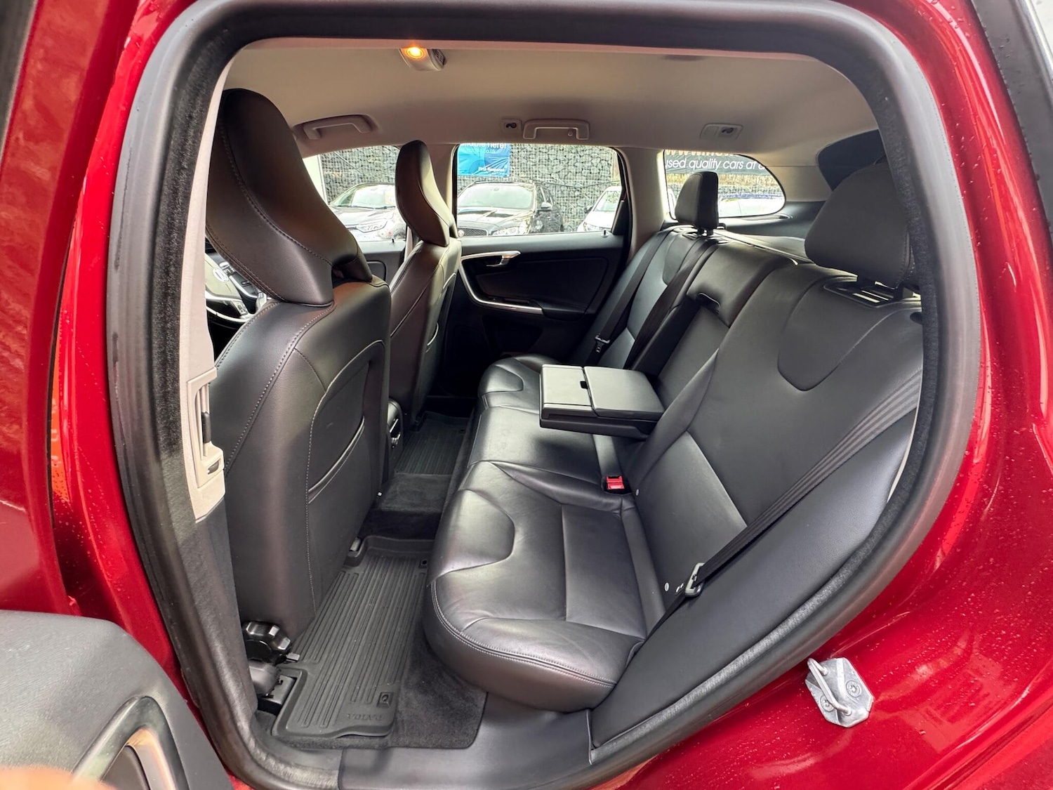 Used Volvo XC60 2015 for sale - 76408783: Photo 41