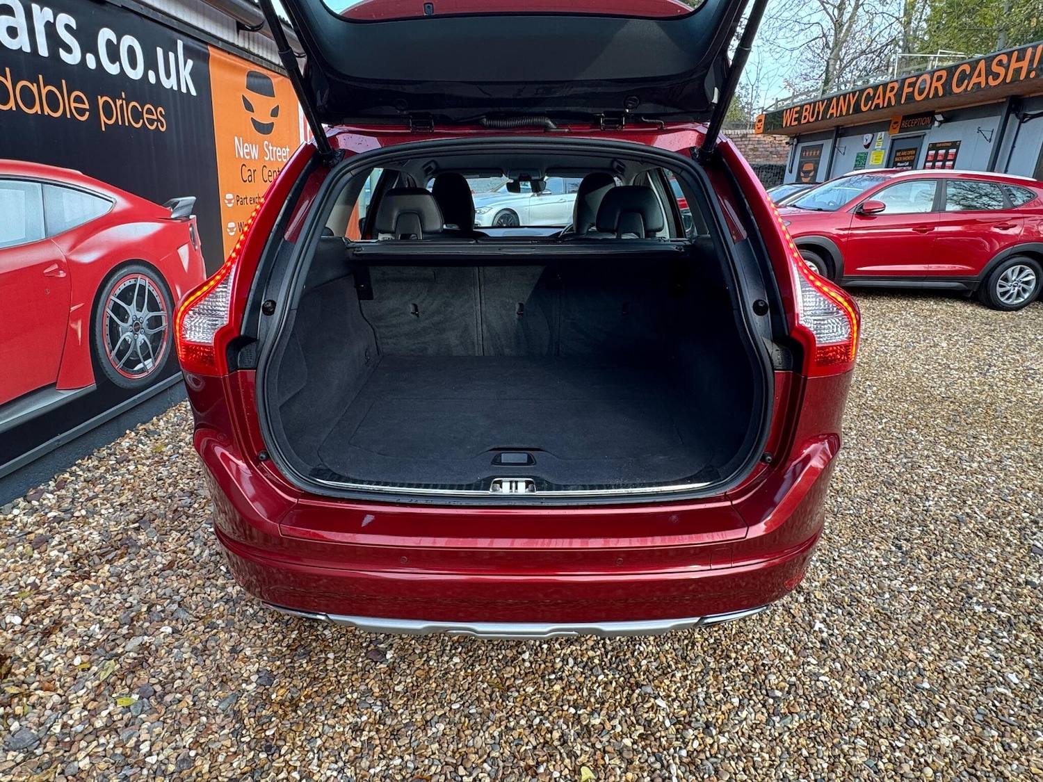 Used Volvo XC60 2015 for sale - 76408783: Photo 43