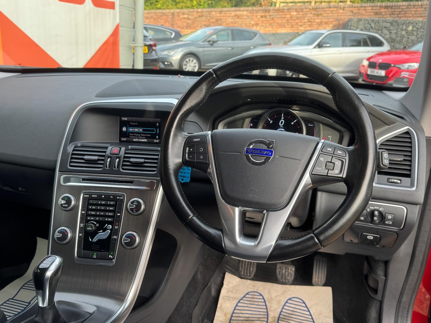 Used Volvo XC60 2015 for sale - 76408783: Photo 57