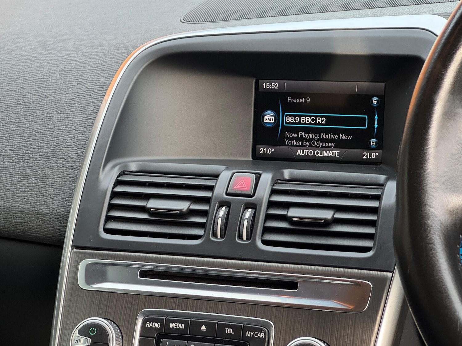 Used Volvo XC60 2015 for sale - 76408783: Photo 60