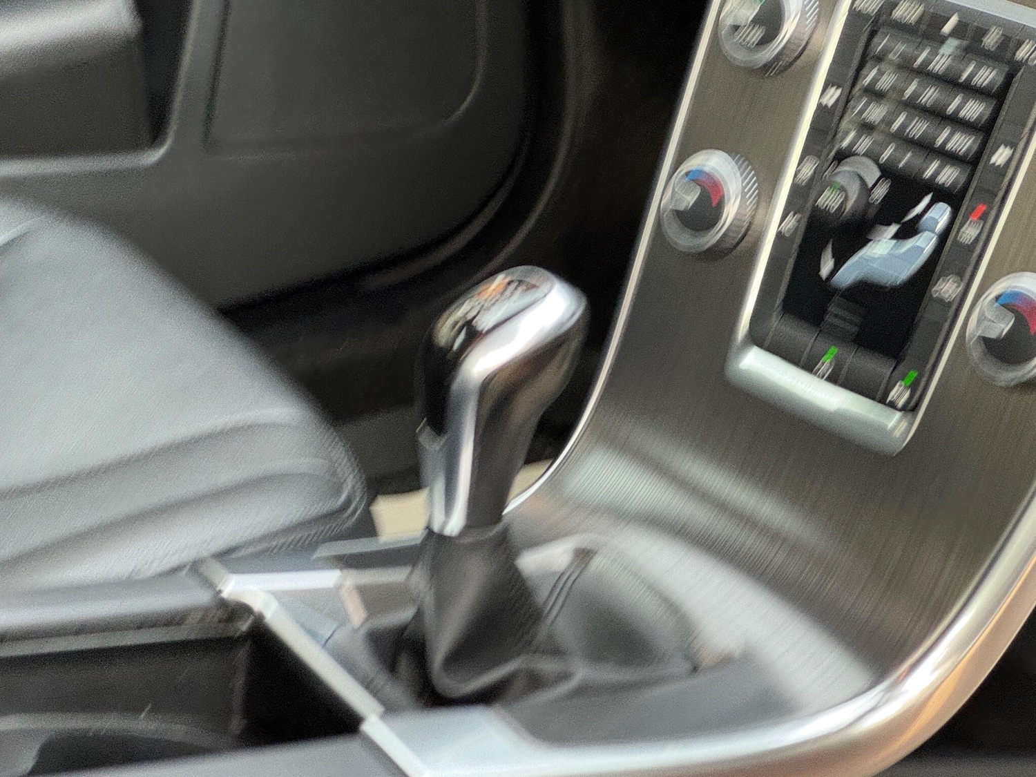 Used Volvo XC60 2015 for sale - 76408783: Photo 62