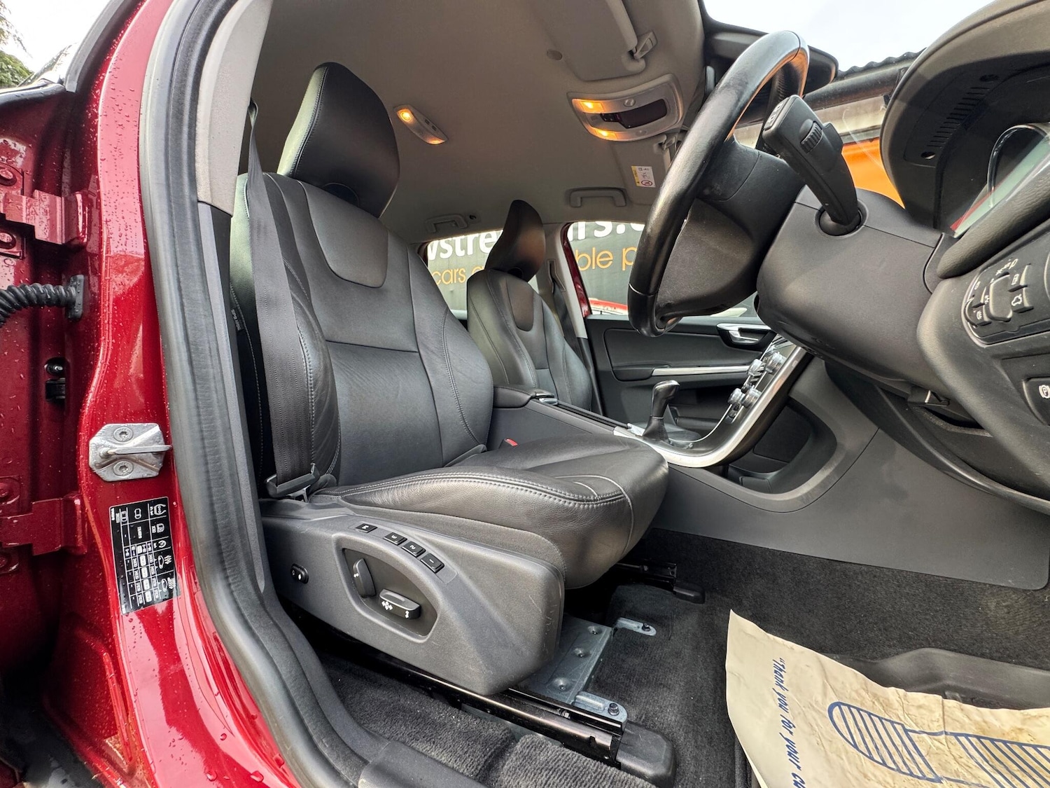 Used Volvo XC60 2015 for sale - 76408783: Photo 70