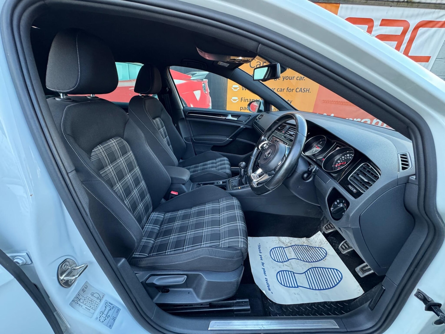 Used Volkswagen Golf 2016 for sale - 76752467: Photo 61