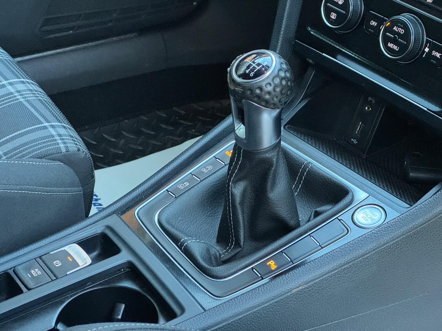 Used Volkswagen Golf 2016 for sale - 76752467: Photo 64