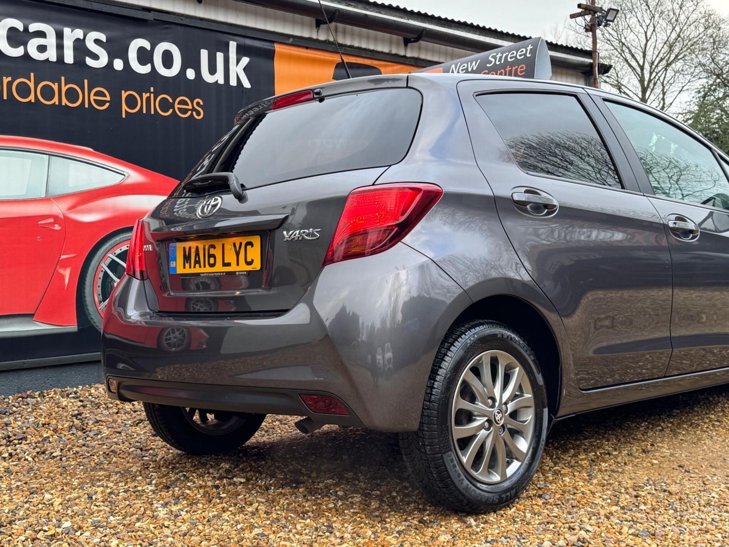 Used Toyota Yaris 2016 for sale - 77386931: Photo 10