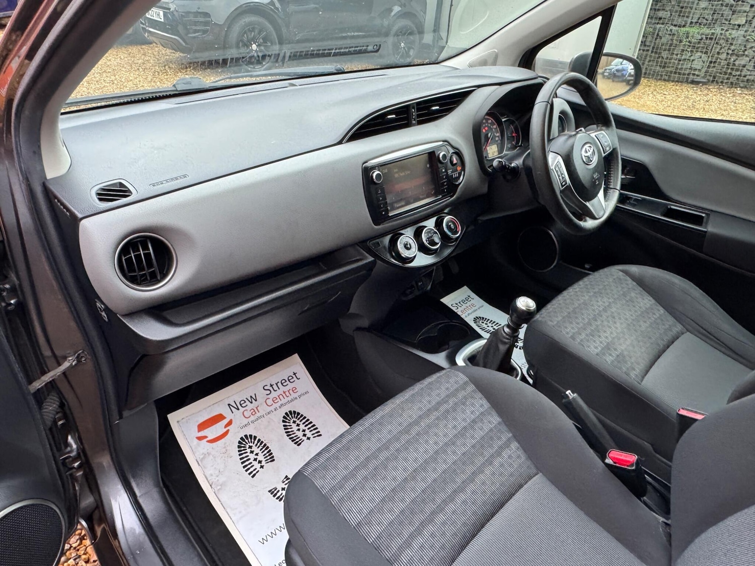 Used Toyota Yaris 2016 for sale - 77386931: Photo 29