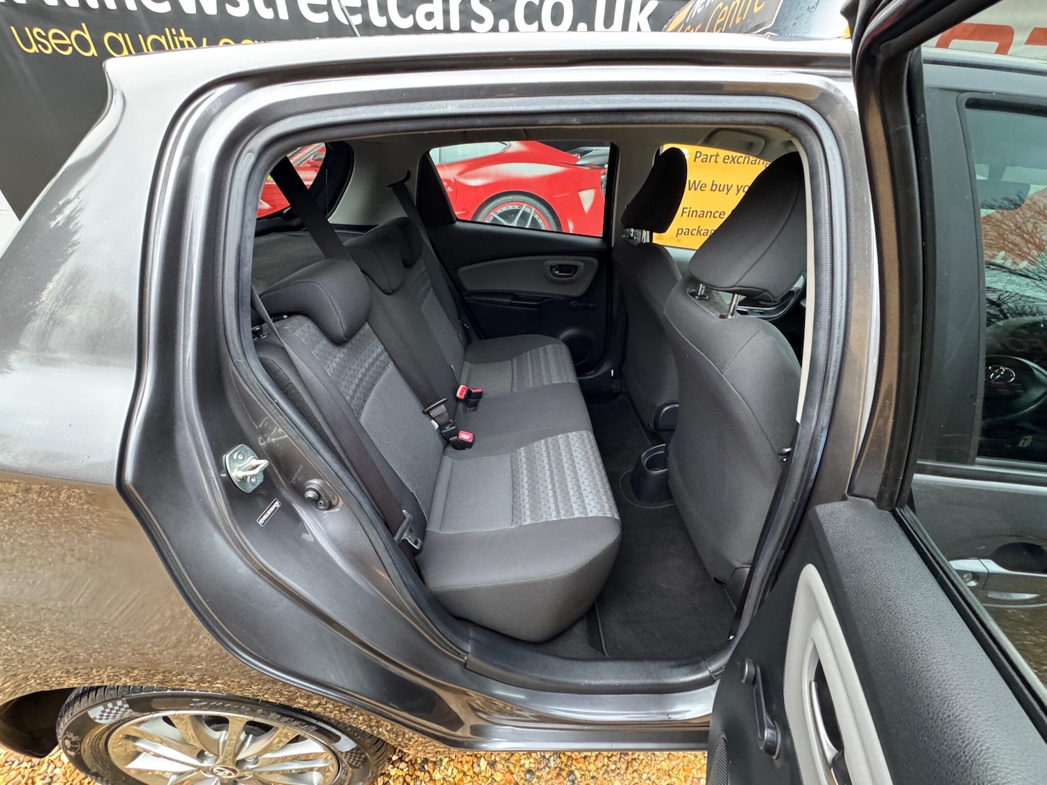 Used Toyota Yaris 2016 for sale - 77386931: Photo 36